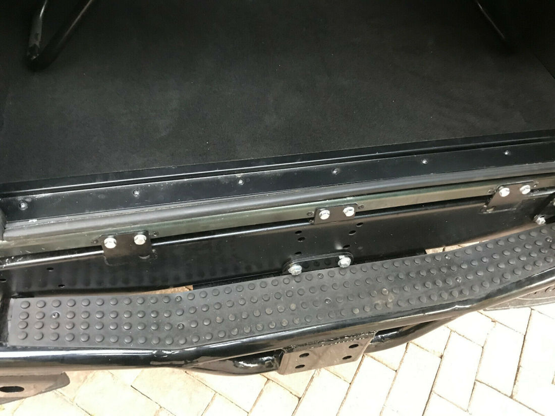 1991 Land Rover Defender County Station Wagon - photo 10