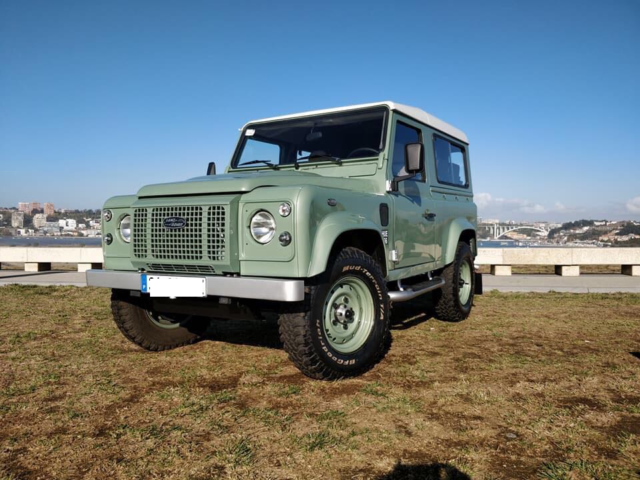 LAND ROVER DEFENDER 90 200TDI TOTAL NUT& BOLT REBUILD HERITAGE EDITION LHD 1992 Land Rover Defender