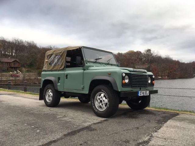 Land Rover Defender 90 - GALVANIZED CHASSIS - SOFT TOP! 1986 Land Rover Defender