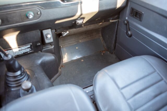 1988 Land Rover Defender - photo 9