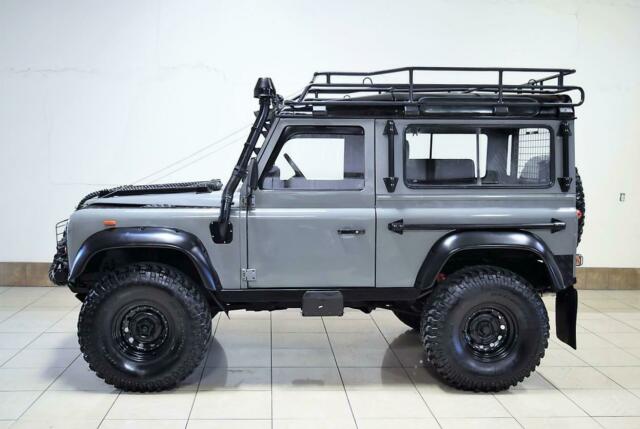 1991 Land Rover Defender LIFTED 4X4 OFFROADING - photo 10