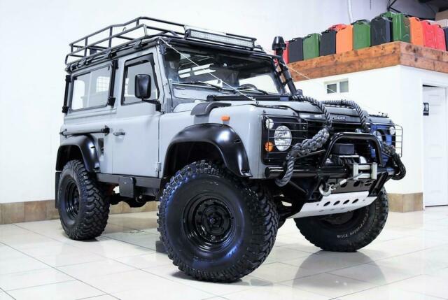 1991 Land Rover Defender LIFTED 4X4 OFFROADING - photo 2