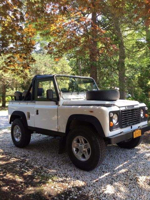 Land Rover Defender 90 Soft Top LHD 2.5NA 1985 Land Rover Defender