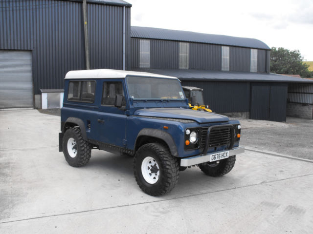 1980 Land Rover Defender station wagon - photo 3