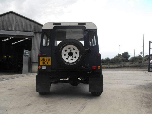 1980 Land Rover Defender station wagon - photo 4