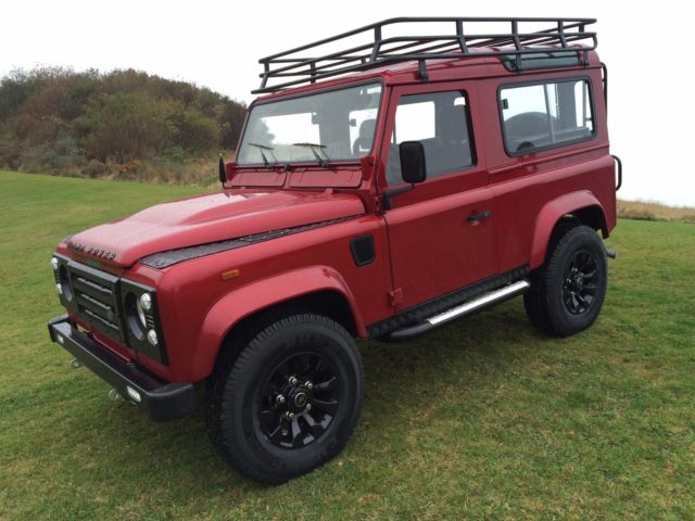 Land Rover Defender 90 Station Wagon Factory 200 TDi Units! 1992 LEFT HAND DRIVE 1900 Land Rover Defender 90 Station Wagon 6 Seater