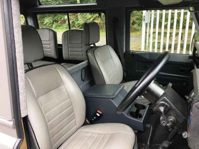 1987 Land Rover Defender Gray Leather - photo 10