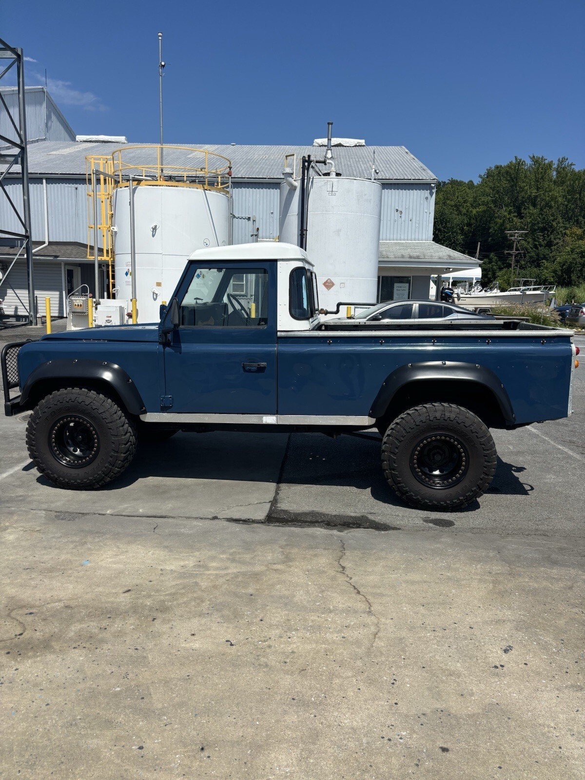 1900 Land Rover Defender - photo 2