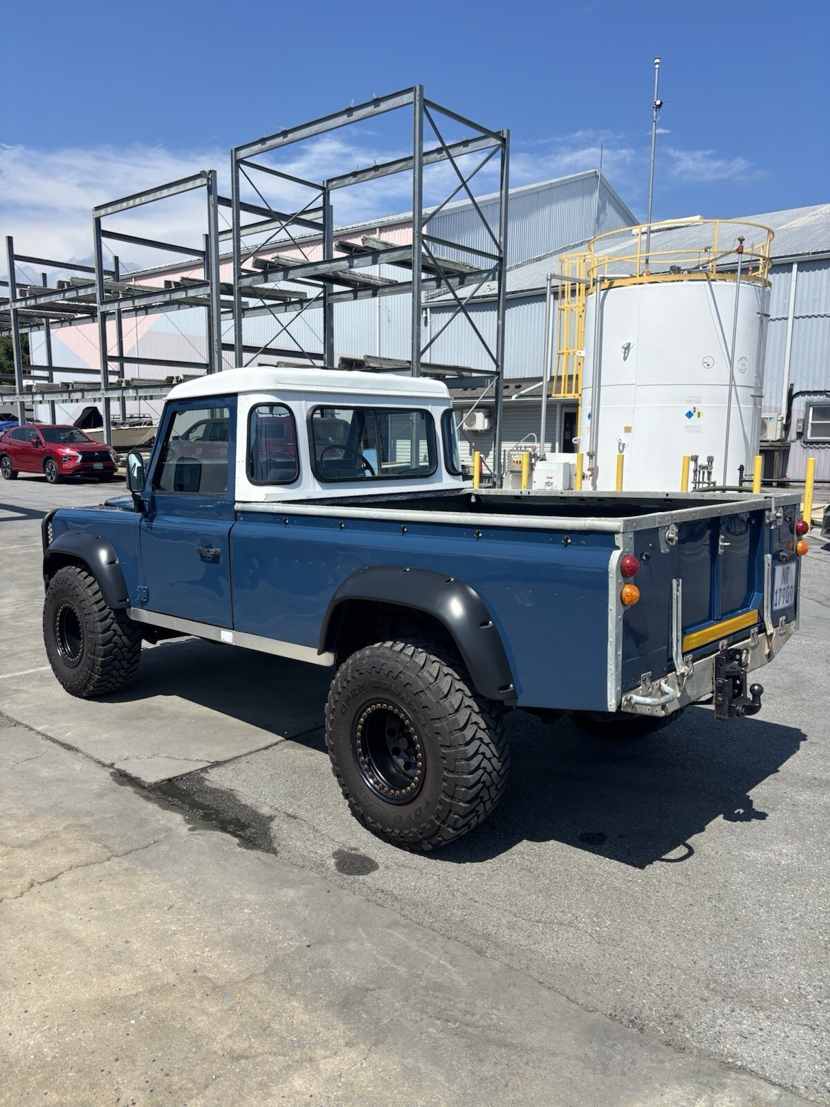 1900 Land Rover Defender - photo 3