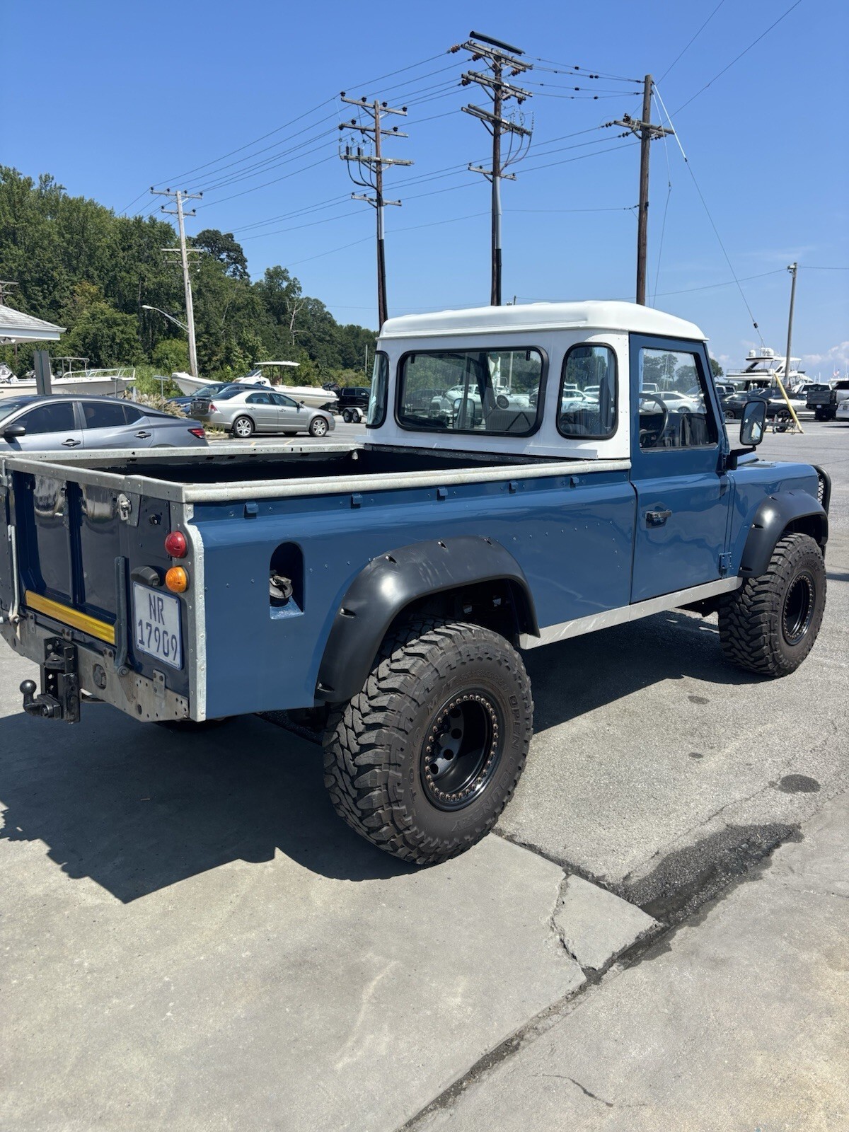 1900 Land Rover Defender - photo 8