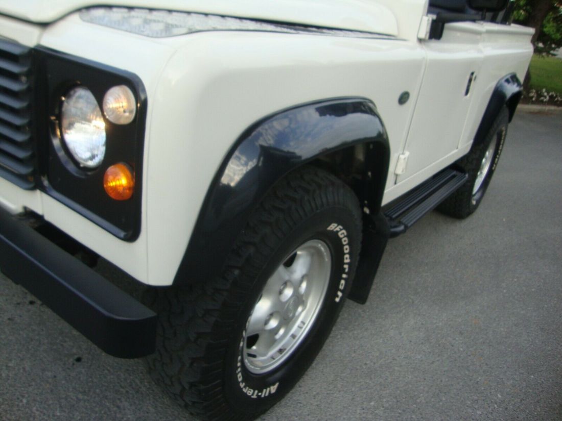 1969 Land Rover Defender CONVERTIBLE - photo 5