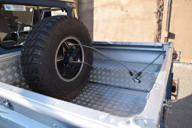 1988 Land Rover Defender D-90 Pickup - photo 4