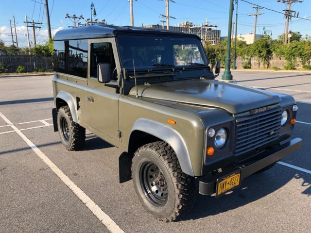 1987 Land Rover Defender