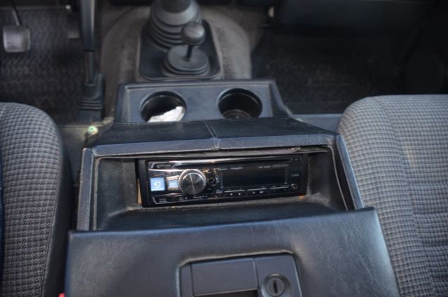 1995 Land Rover Defender Station Wagon - photo 10