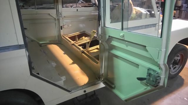 1980 Land Rover Defender leather - photo 7