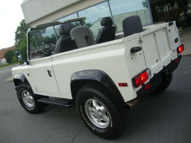 1969 Land Rover Defender D90 CONVERTIBLE Built on a 1969 Series II Frame - photo 2