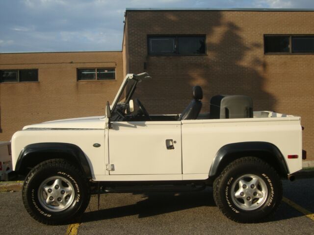 1969 Land Rover Defender D90 CONVERTIBLE Built on a 1969 Series II Frame - photo 8