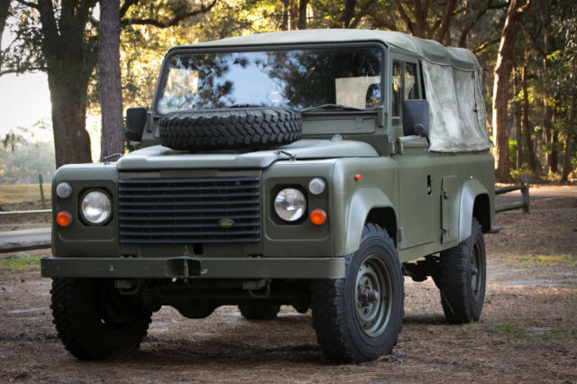 Land Rover Defender Soft top 110 1987 Land Rover Defender