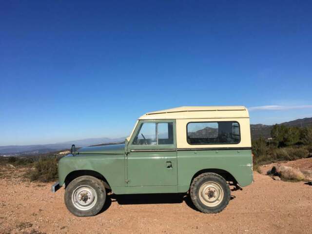 1965 Land Rover Defender 88 - photo 2