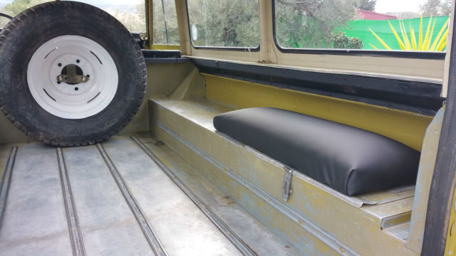 1973 Land Rover Defender santana 109 - photo 4