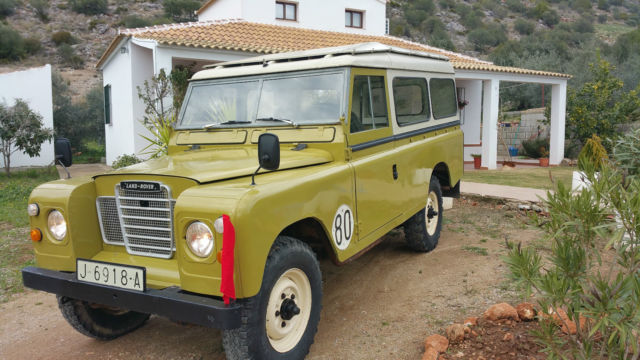 1973 Land Rover Defender santana 109 - photo 6