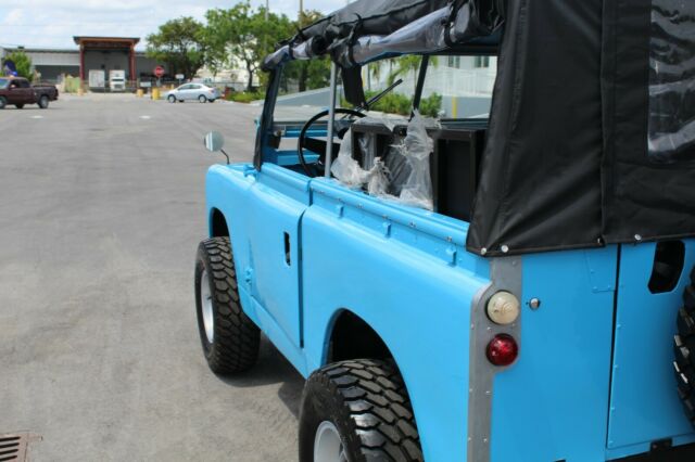 1966 Land Rover series II - photo 7