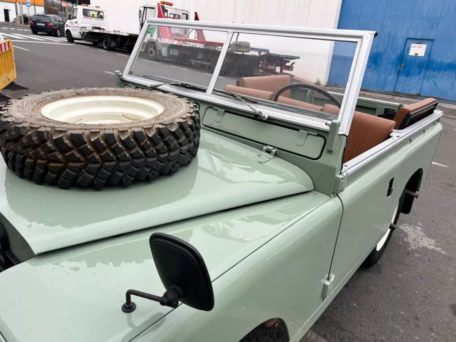 1974 Land Rover Defender 88 - photo 8