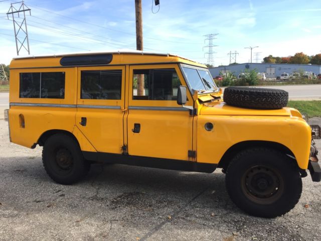 Land Rover Series IIA 109 LHD 1964 Land Rover Defender