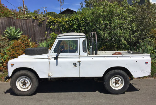 Land Rover Series III Pickup 109" Wheelbase 1980 Land Rover SERIES III 109