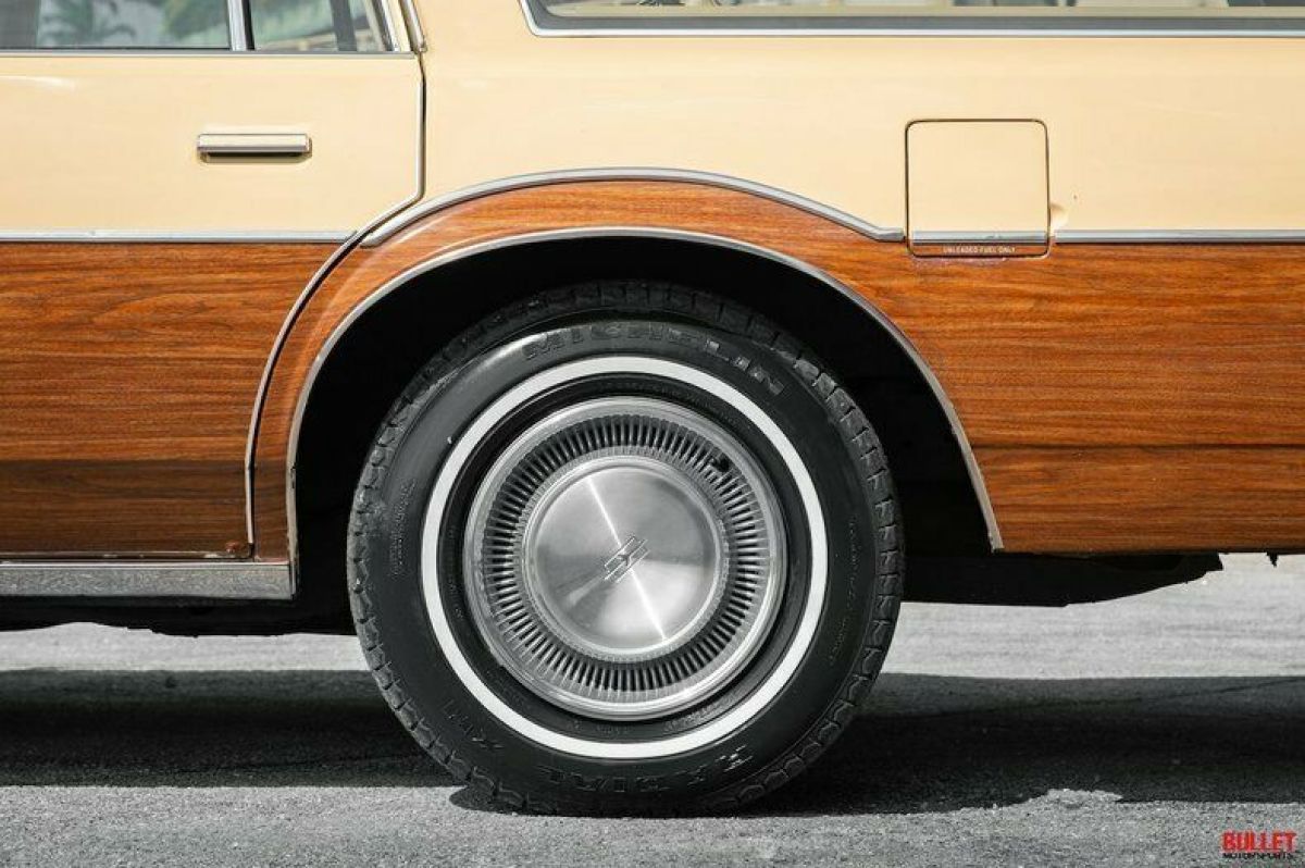 1977 Oldsmobile Custom Cruiser - photo 9
