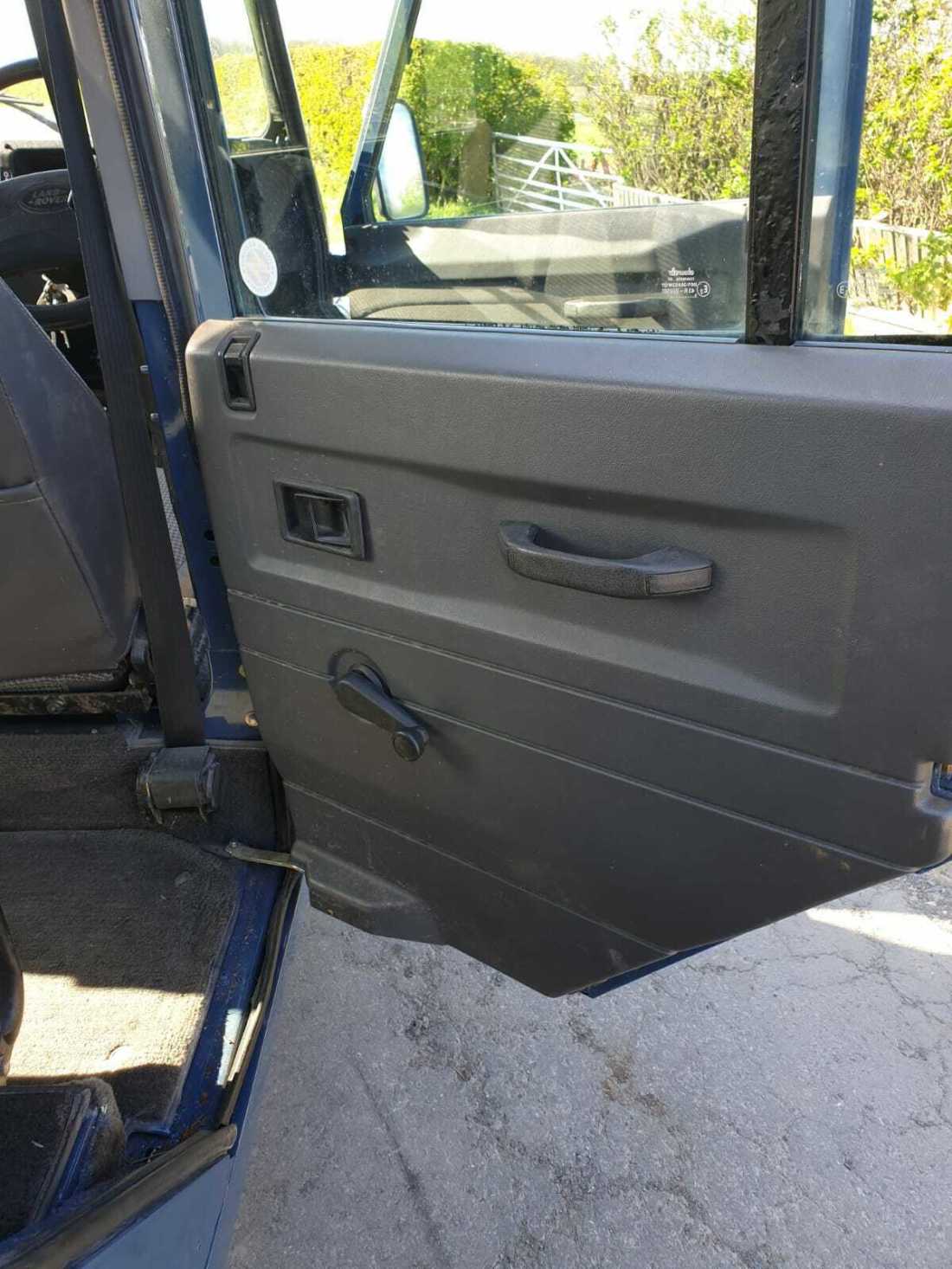 1994 Land Rover Defender - photo 11