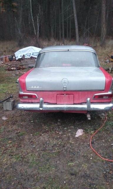 1961 Mercedes-Benz 200-Series - photo 2