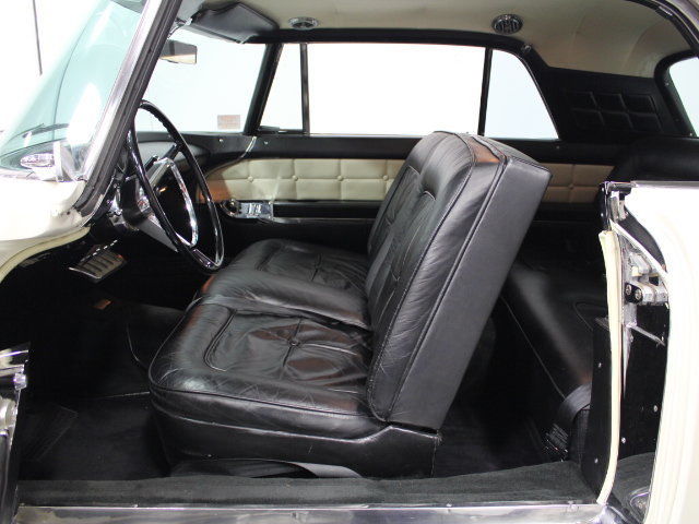 1956 Lincoln Continental - photo 3