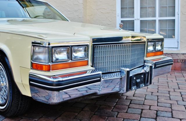 1980 Cadillac DeVille Coupe Simply Stunning Low Miles - photo 12