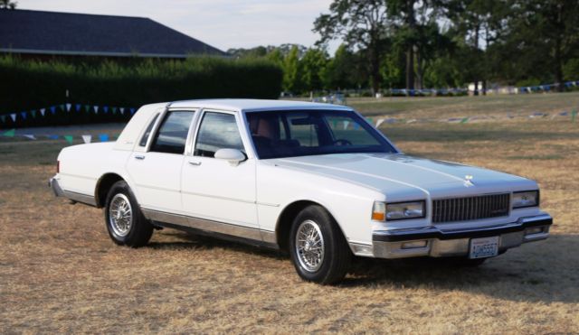 LEATHER, EXC COND, RUNS GREAT, TURN-KEY, 99.9% RUST FREE, VINYL ROOF, SURVIVOR 1989 Chevrolet Caprice CLASSIC LS BROUGHAM W/LEATHER