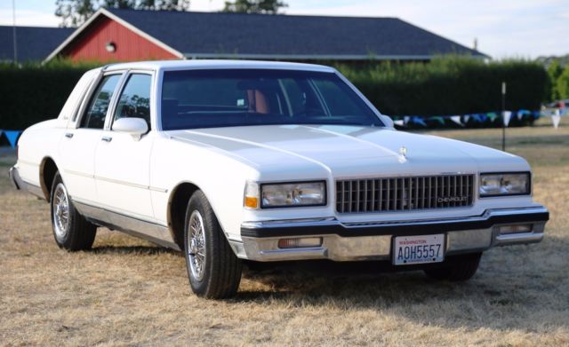 1989 Chevrolet Caprice CLASSIC LS BROUGHAM W/LEATHER - photo 4