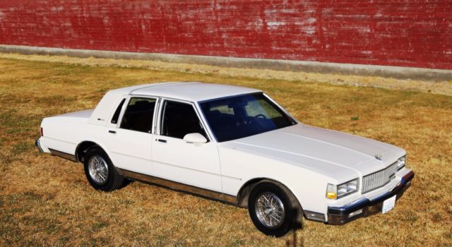 1989 Chevrolet Caprice CLASSIC LS BROUGHAM W/LEATHER - photo 5