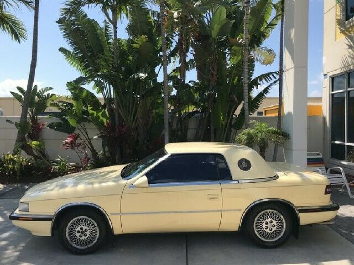 1990 Chrysler Other - photo 2