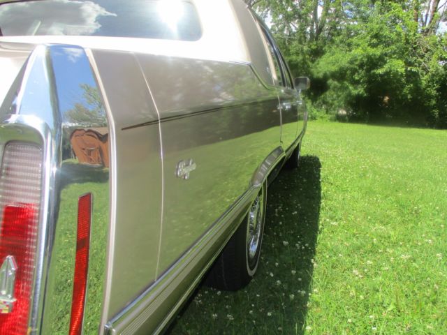 1991 Cadillac Brougham Base - Leather - photo 8