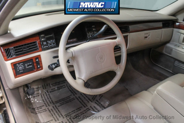 1994 Cadillac DeVille LEATHER ONLY 27K MILES LIKE NEW RARE 4.9L ENGINE - photo 10