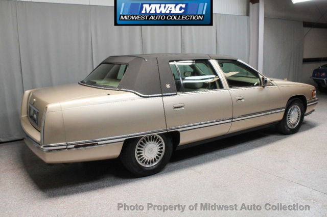 1994 Cadillac DeVille LEATHER ONLY 27K MILES LIKE NEW RARE 4.9L ENGINE - photo 5