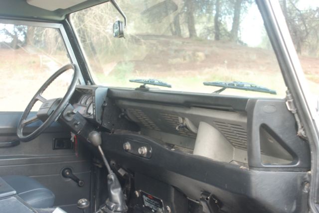 1990 Land Rover Defender 110 Station Wagon 3 doors - photo 9