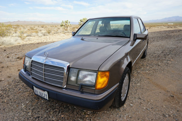 1990 Mercedes-Benz E-Class LEATHER - photo 2