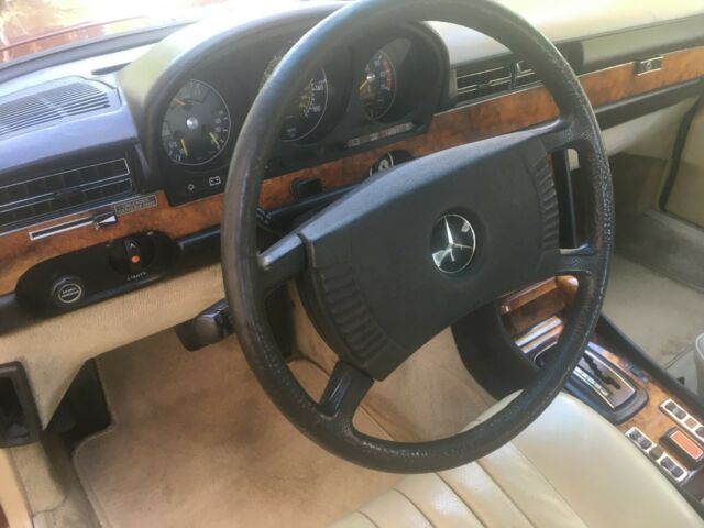 1979 Mercedes-Benz 400-Series - photo 12
