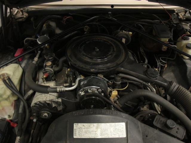 1985 Cadillac Seville Base Sedan 4-Door - photo 3