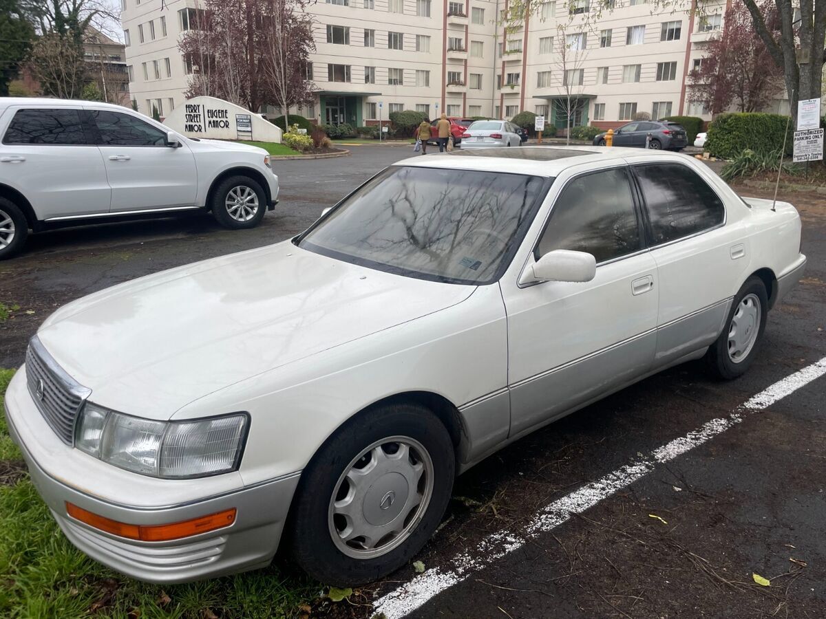 1994 Lexus LS - photo 3