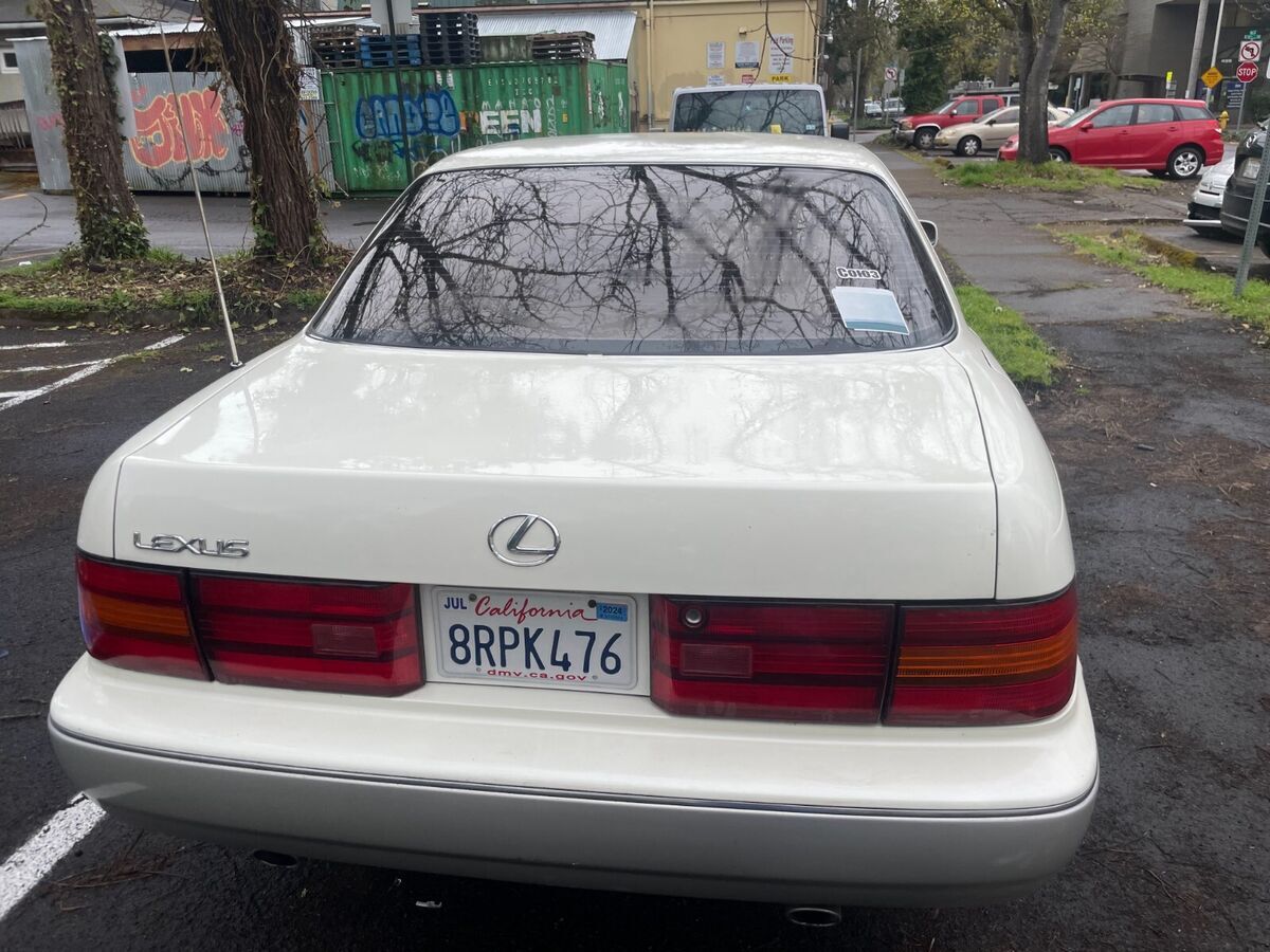1994 Lexus LS - photo 4