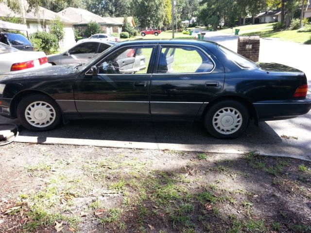 1994 Lexus LS 400