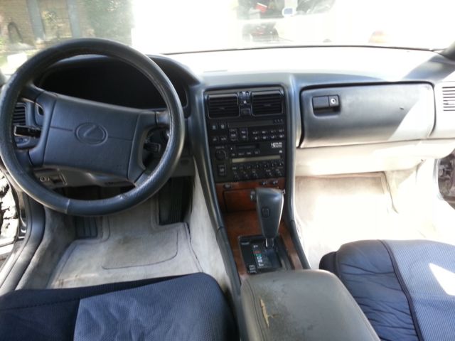 1994 Lexus LS 400 - photo 9