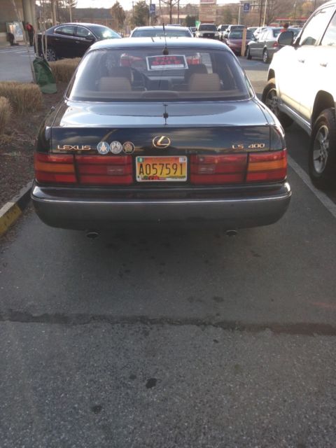1991 Lexus LS gold